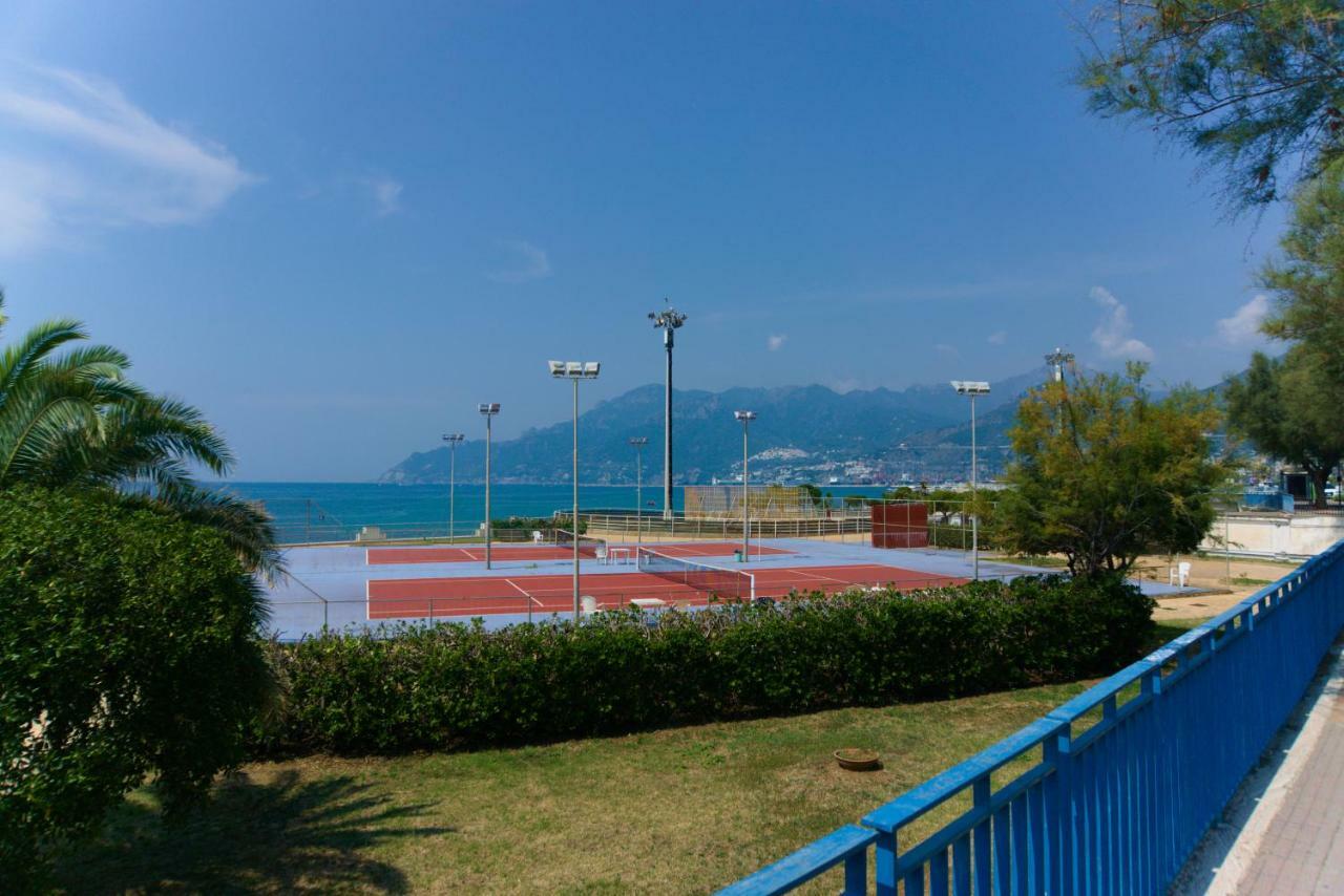 Neverending Sea Luxury Apartment In Salerno Center Bagian luar foto